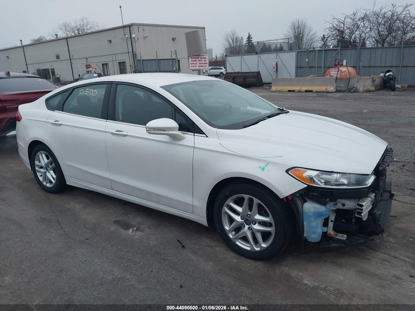 FORD FUSION SE