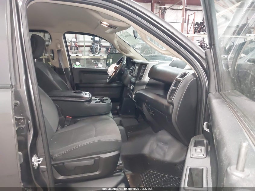 2020 Ram 2500 Tradesman 4X4 6'4 Box