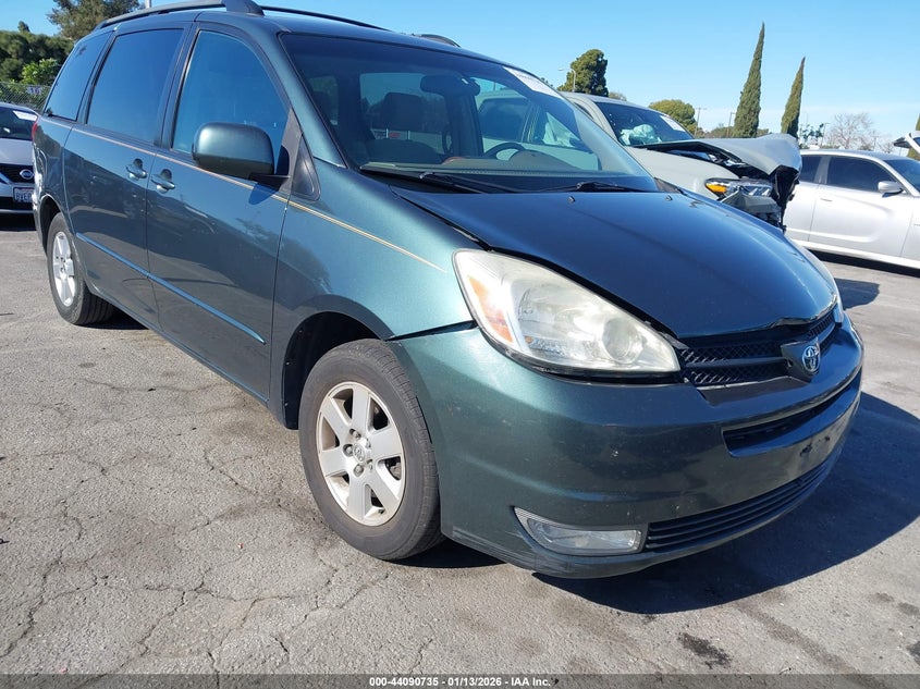 TOYOTA SIENNA 2005. Lot# 44090735. VIN 5TDZA22C75S386315. Photo 1