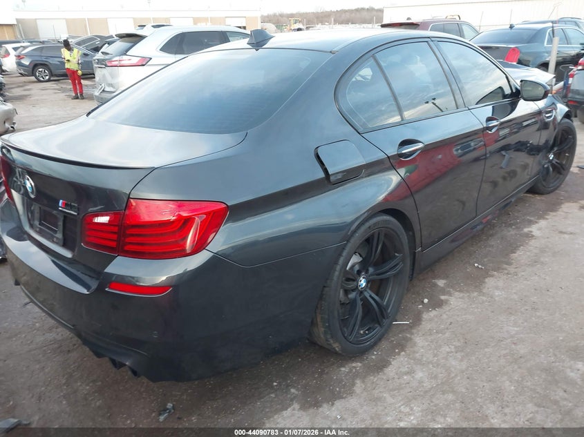 Vin: wbsfv9c54ed593734, lot: 44586636, bmw m5 20144