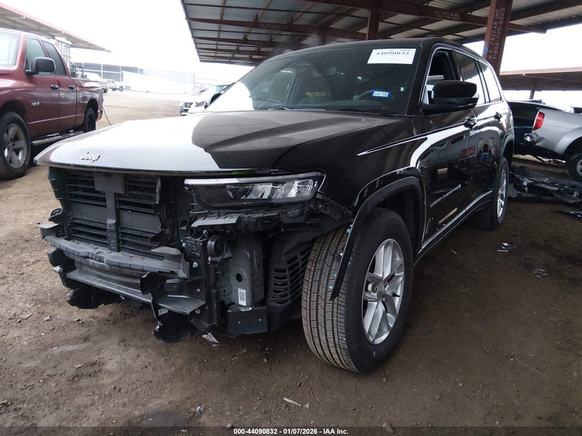 2024 Jeep Grand Cherokee L Laredo X 4X4