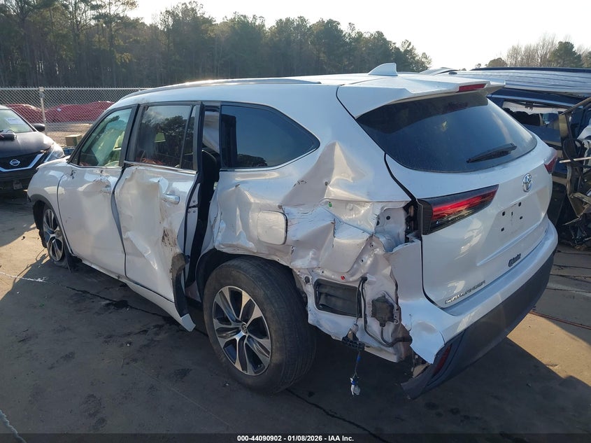 2024 Toyota Highlander Xle