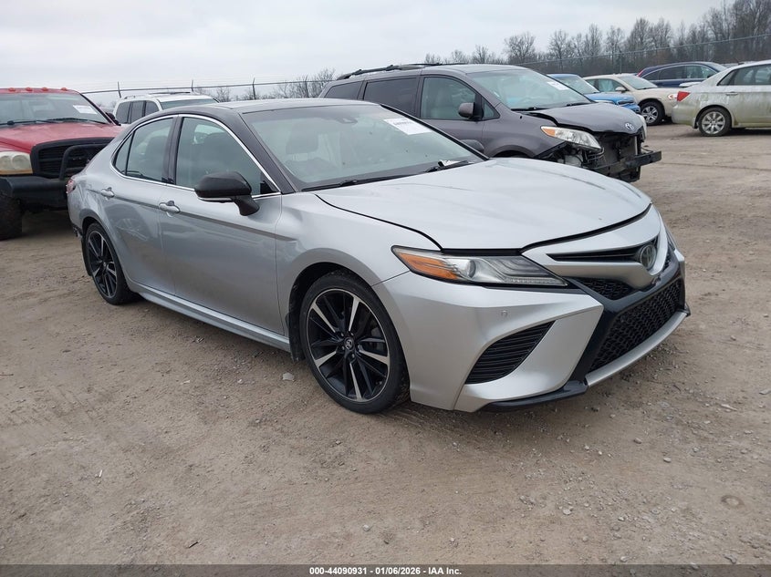 4T1BZ1HK8JU010422 2018 Toyota Camry Xse V6 auction photo 1
