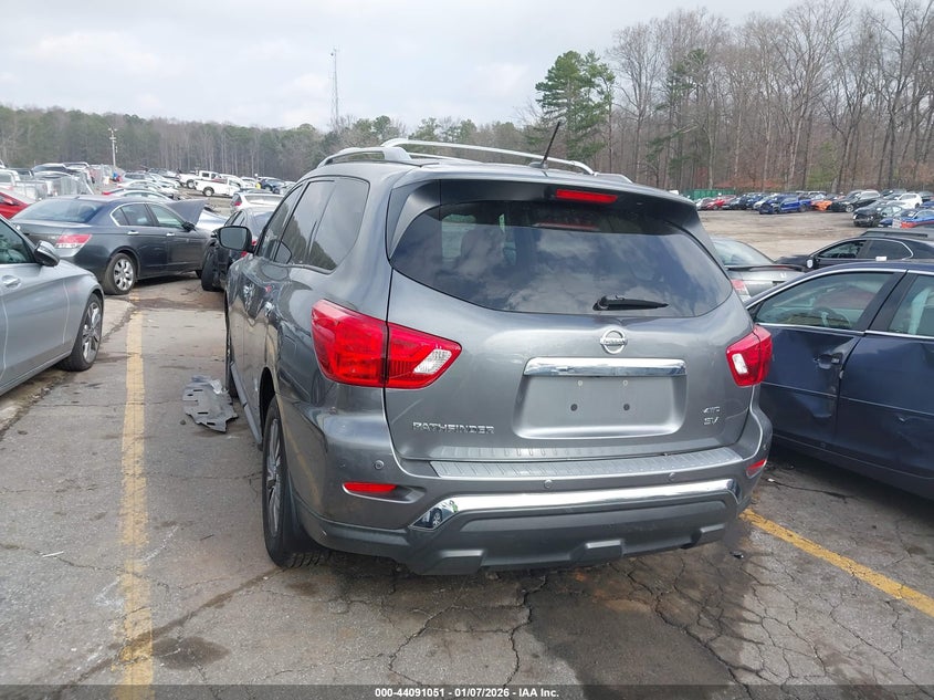 2018 Nissan Pathfinder Sv