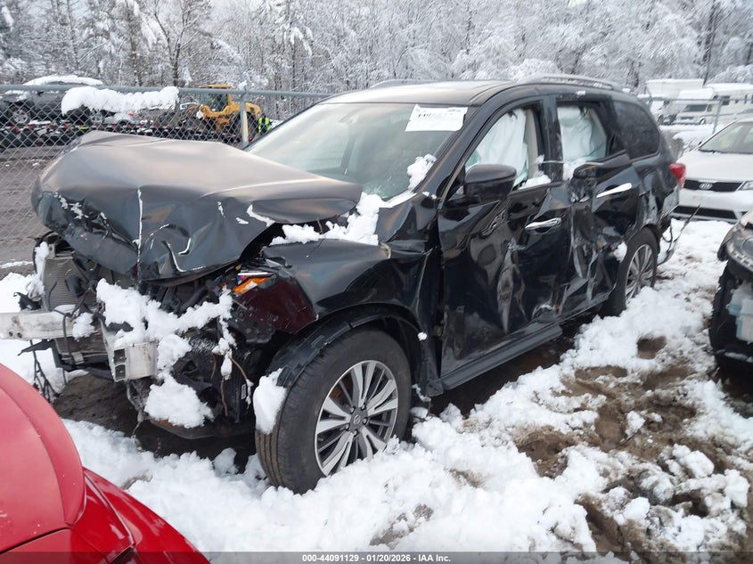 2017 Nissan Pathfinder Sl