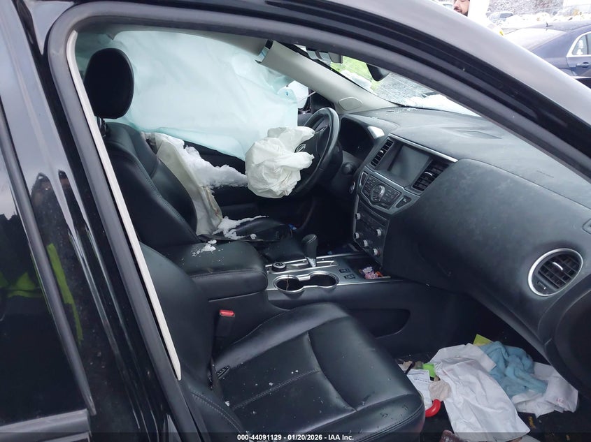 2017 Nissan Pathfinder Sl