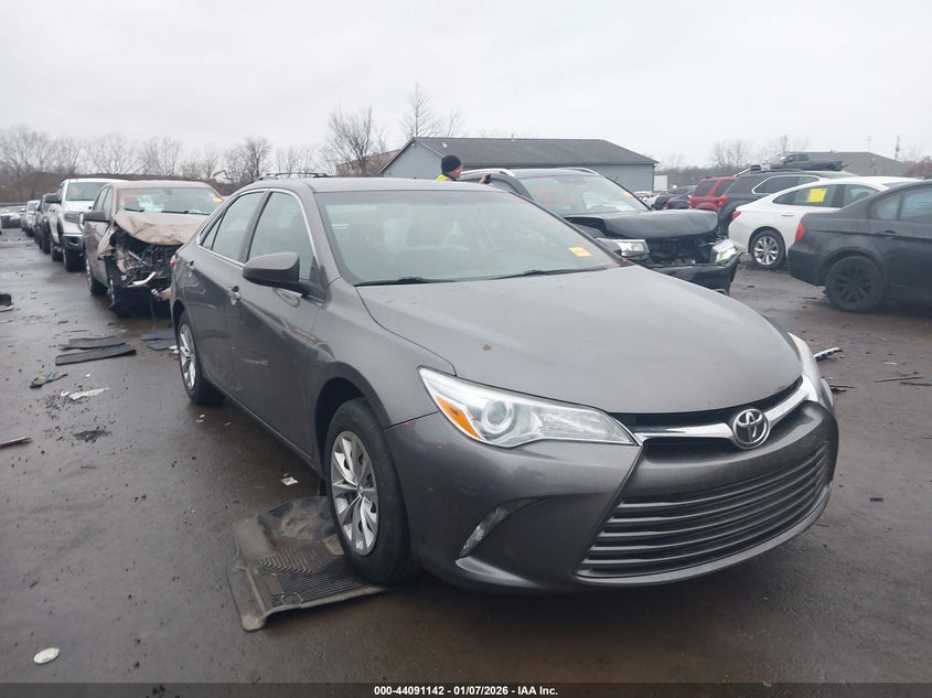 4T1BF1FK9HU734528 2017 Toyota Camry Le auction photo 1