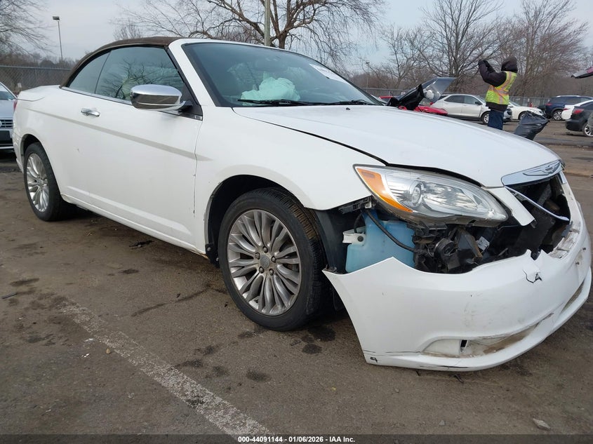 1C3BC7EG3BN529872 2011 Chrysler 200 Limited auction photo 1