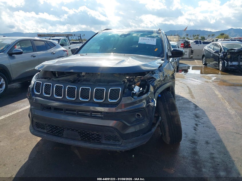 VIN 3C4NJDBN1PT562764 2023 JEEP COMPASS LATITUDE 4X4