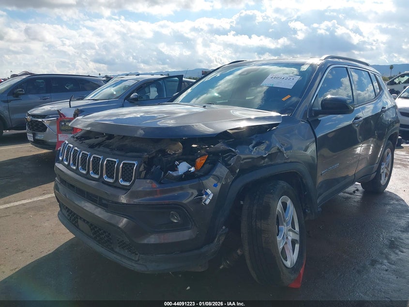 VIN 3C4NJDBN1PT562764 2023 JEEP COMPASS LATITUDE 4X4