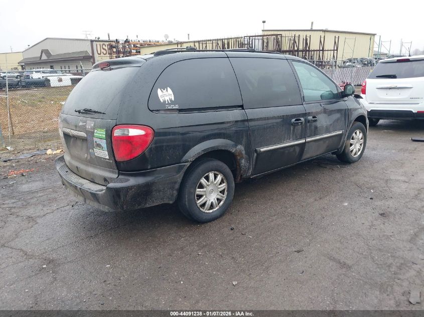 2005 Chrysler Town & Country Touring
