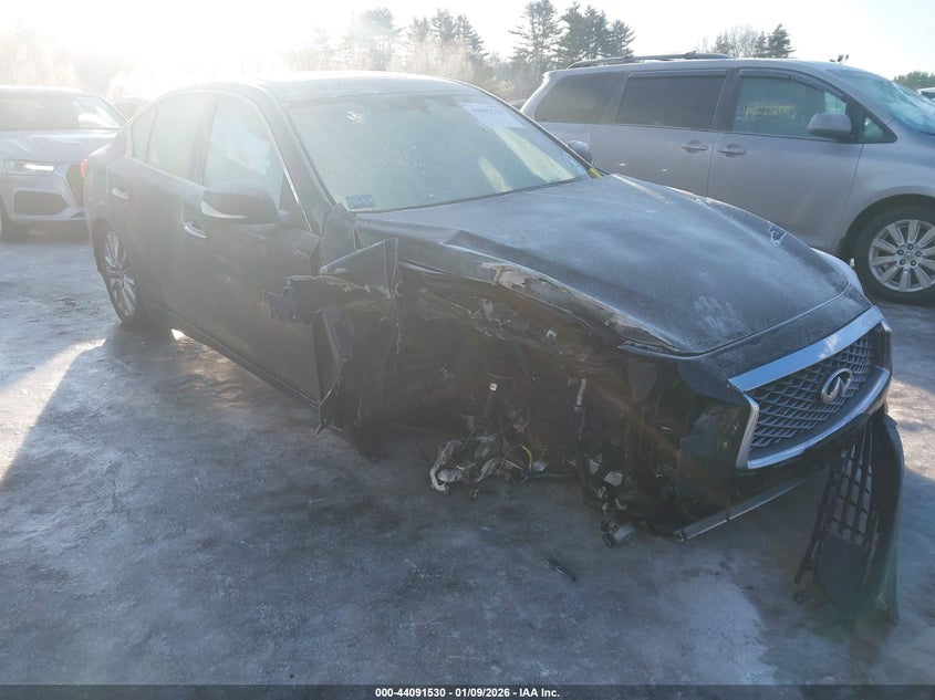 2023 INFINITI Q50 LUXE AWD