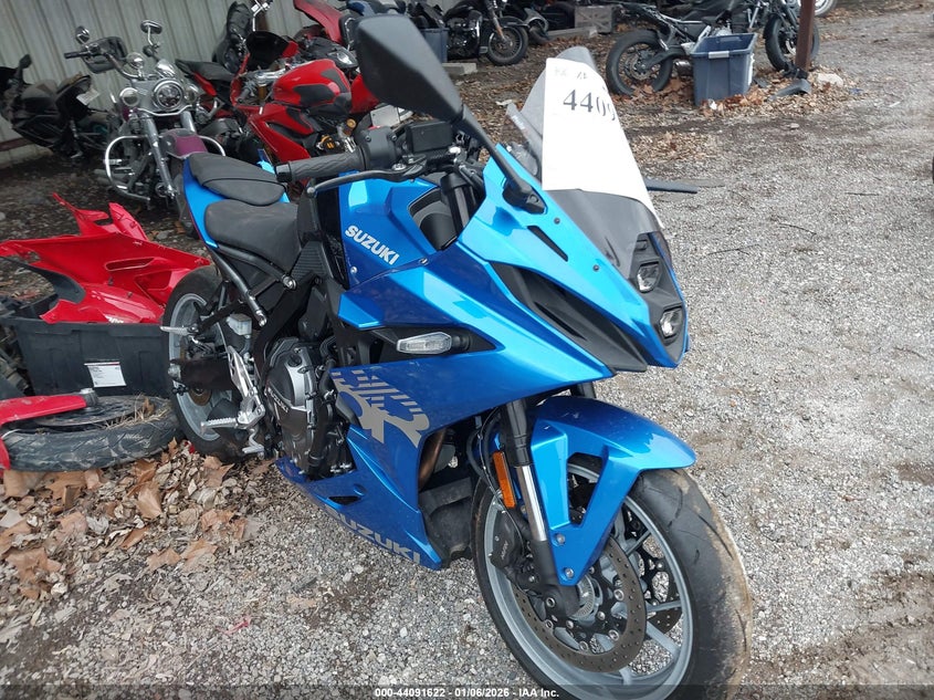 2025 Suzuki Gsx800 F
