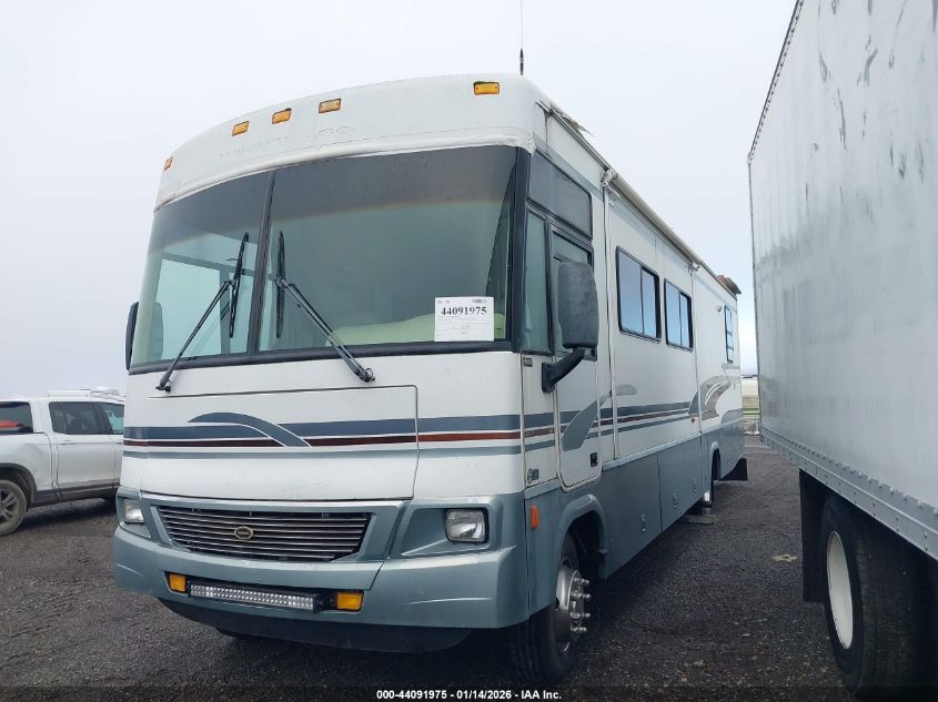 2004 Workhorse Custom Chassis Motorhome Chassis W22