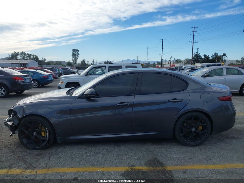 VIN ZARFAMAN2L7638132 2020 ALFA ROMEO GIULIA RWD