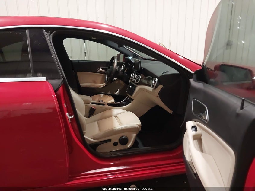 2016 Mercedes-Benz Cla 250