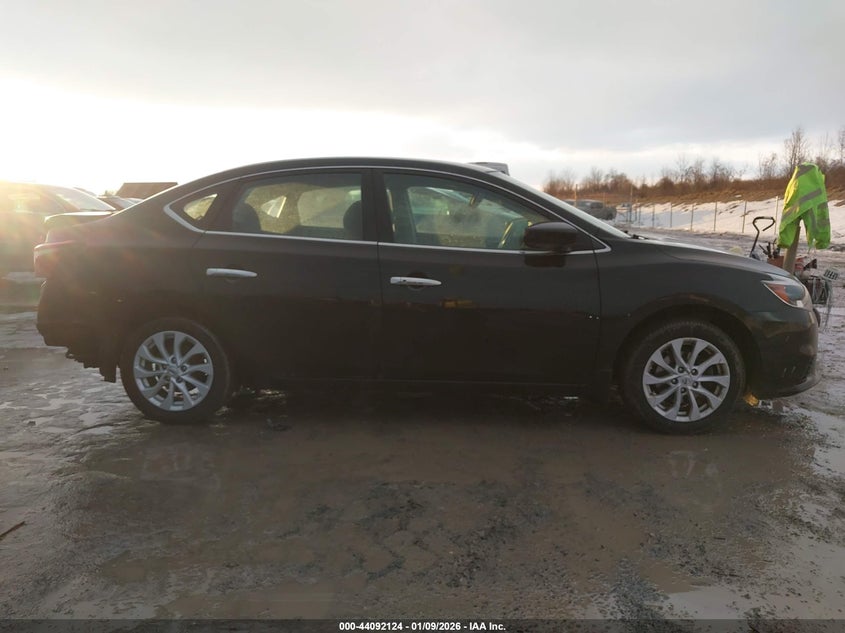 VIN 3N1AB7AP6JL621611 2018 NISSAN SENTRA SV