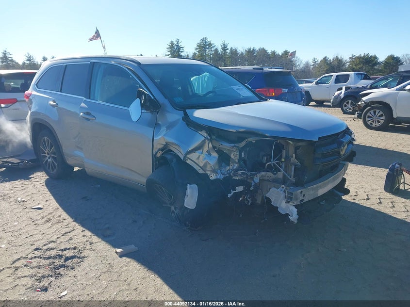 2018 Toyota Highlander Se