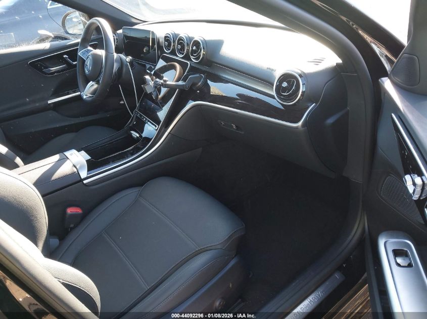 2025 Mercedes-Benz C 300