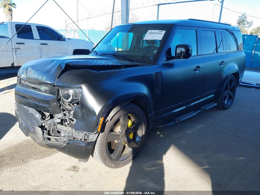VIN SALE2FEU9P2241383 2023 LAND ROVER DEFENDER 130 X-DYNAMIC SE