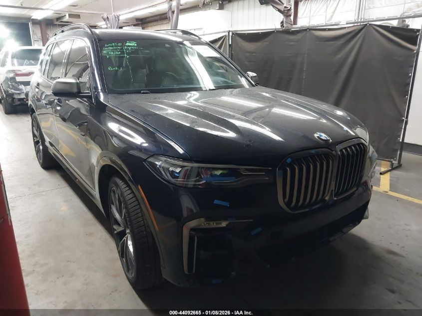 2022 BMW X7