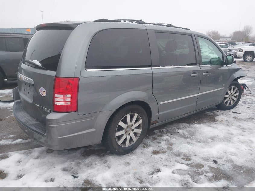 2009 Chrysler Town & Country Touring