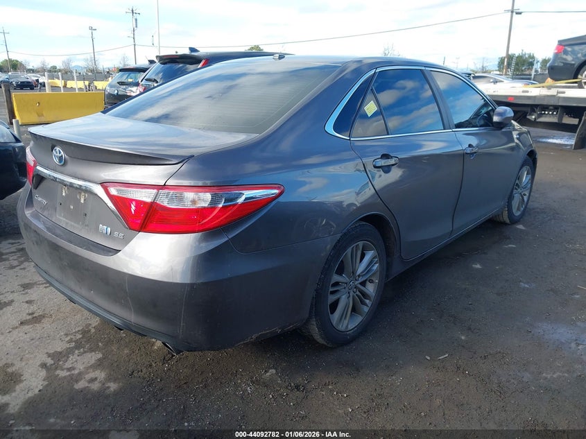 2015 Toyota Camry Hybrid Se