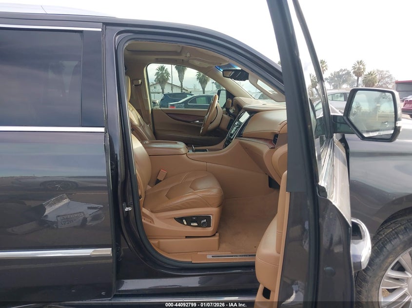 2016 Cadillac Escalade Platinum