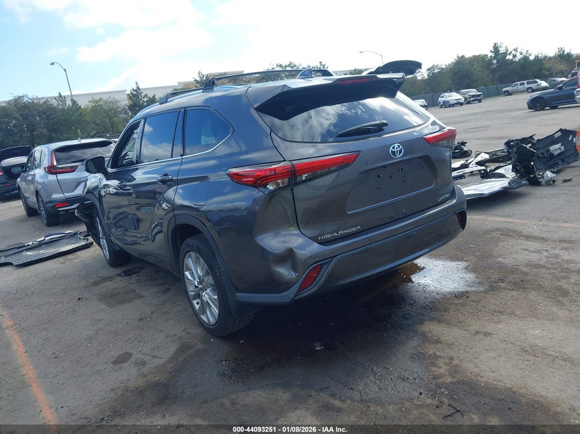 2021 Toyota Highlander Hybrid Limited