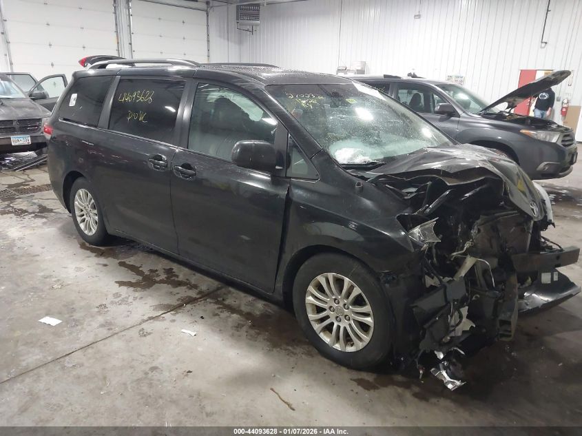 2014 Toyota Sienna Xle V6 8 Passenger