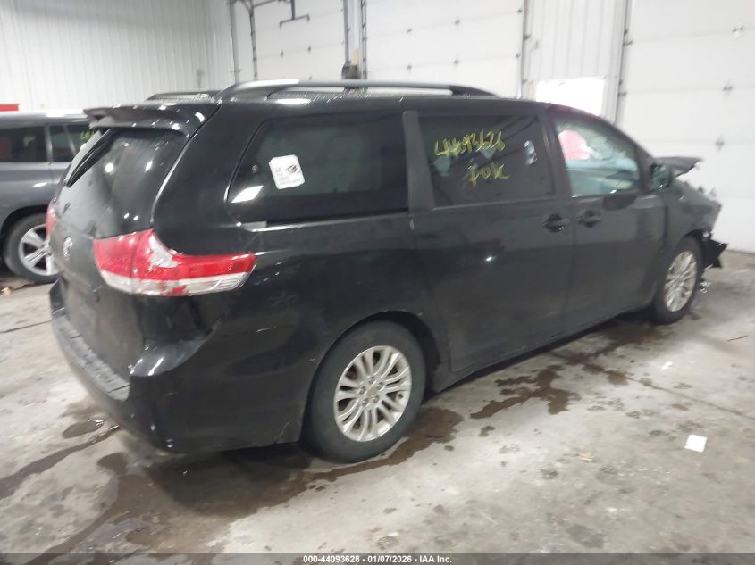 2014 Toyota Sienna Xle V6 8 Passenger