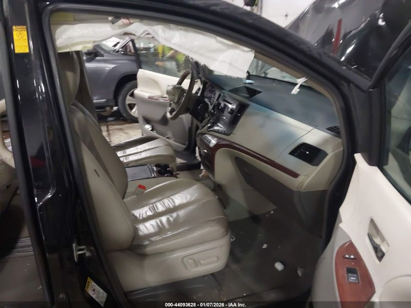 2014 Toyota Sienna Xle V6 8 Passenger