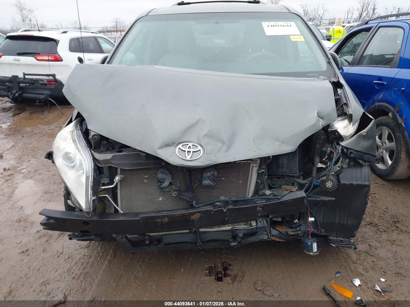 2012 Toyota Sienna Xle 7 Passenger