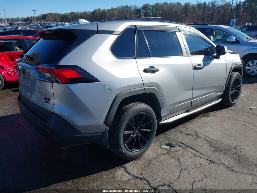 VIN 2T3P1RFV5LW104471 2020 TOYOTA RAV4 XLE