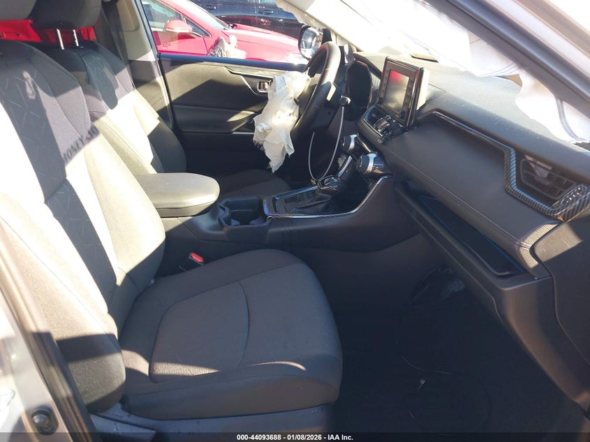 VIN 2T3P1RFV5LW104471 2020 TOYOTA RAV4 XLE