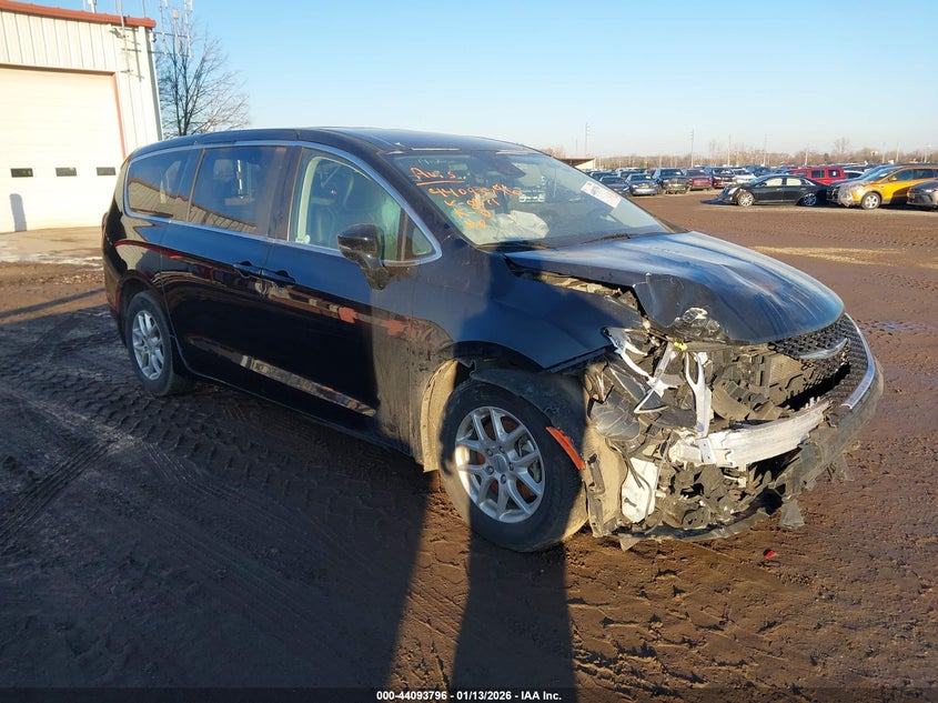 2C4RC1BG2RR128371 2024 Chrysler Pacifica Touring L auction photo 1