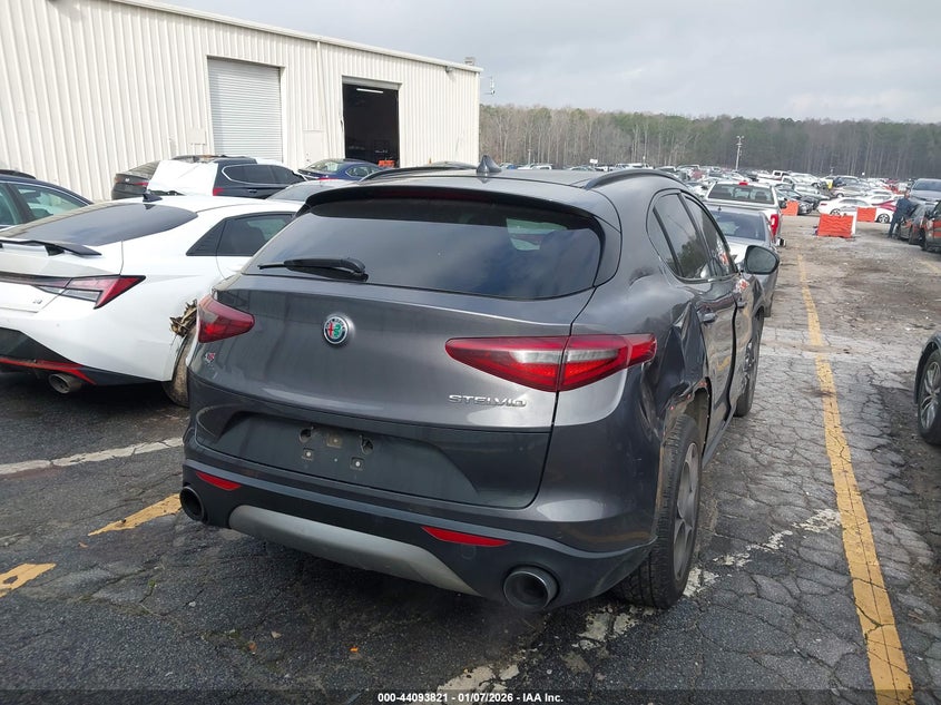 2018 Alfa Romeo Stelvio Sport Awd