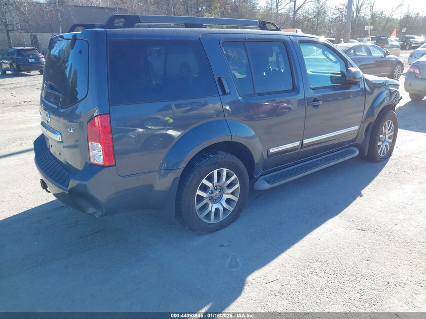 2011 Nissan Pathfinder Le