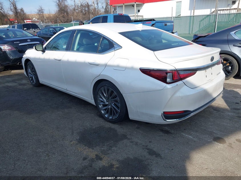 Vin: 58aea1c14ru047801, lot: 44589890, lexus es 300h luxury 20243
