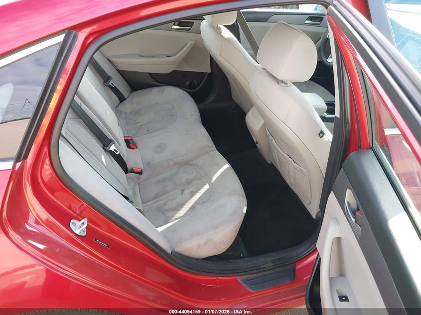 VIN 5NPE24AF7KH769241 2019 HYUNDAI SONATA SE