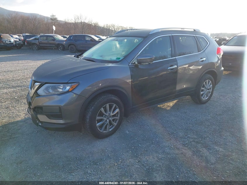2017 Nissan Rogue Sv