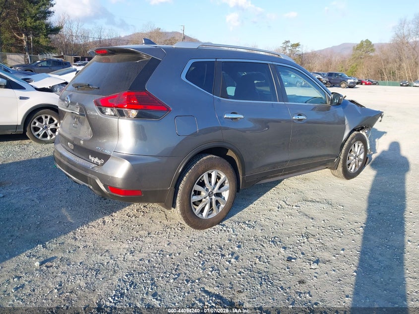 2017 Nissan Rogue Sv