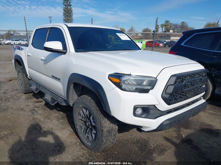 3TMCZ5AN0NM481611 2022 Toyota Tacoma Trd Off Road auction photo 1
