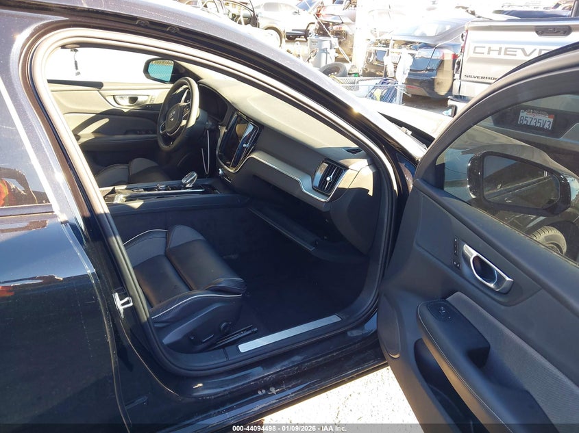 2024 Volvo S60 B5 Plus Black Edition