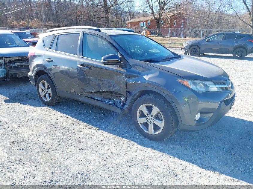 2T3RFREV0FW251362 2015 Toyota Rav4 Xle auction photo 1