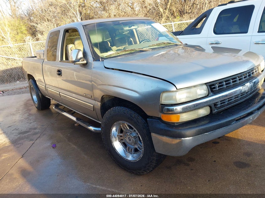 2GCEC19V821140919 2002 Chevrolet Silverado 1500 Ls auction photo 1