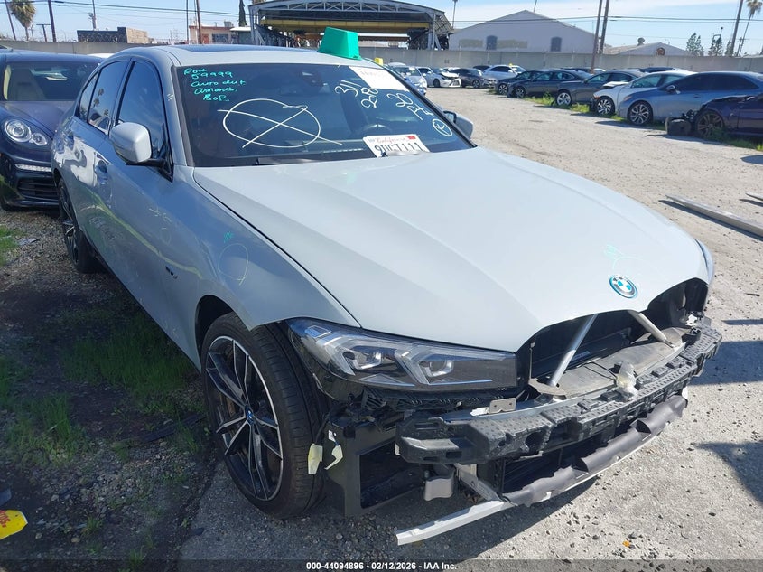 3MW39FF06P8C84003 2023 BMW 3 Series 330E auction photo 1