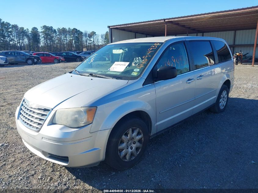 2010 Chrysler Town & Country Lx