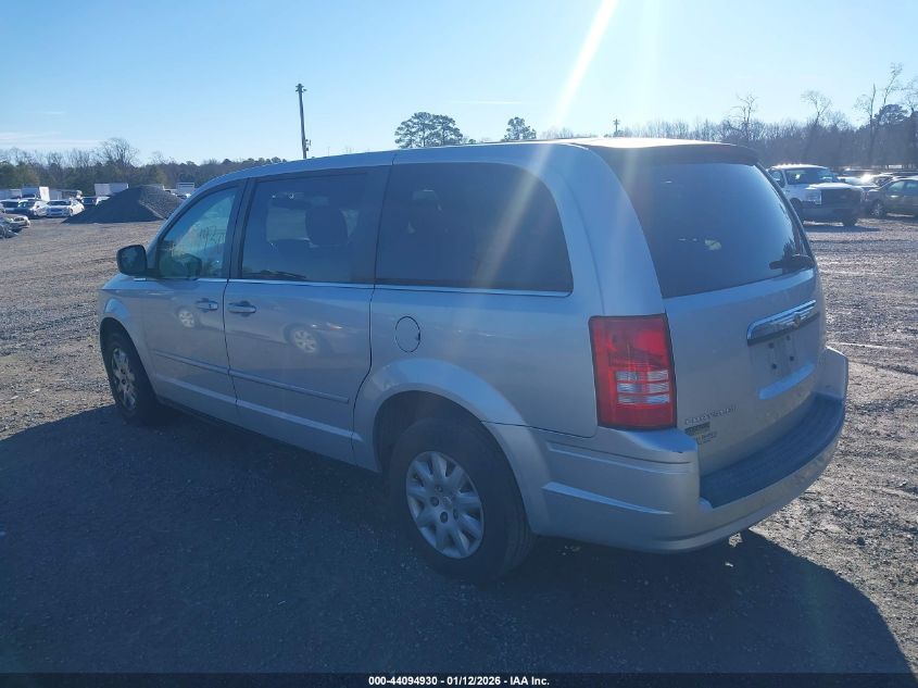 2010 Chrysler Town & Country Lx