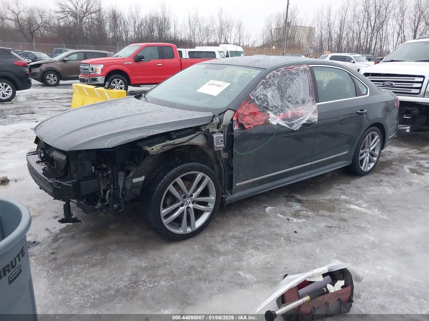 2017 Volkswagen Passat 1.8T R-Line